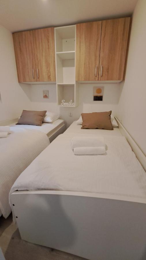 Premium Mobile Home Maslina - Oaza Mira Drage Exteriör bild